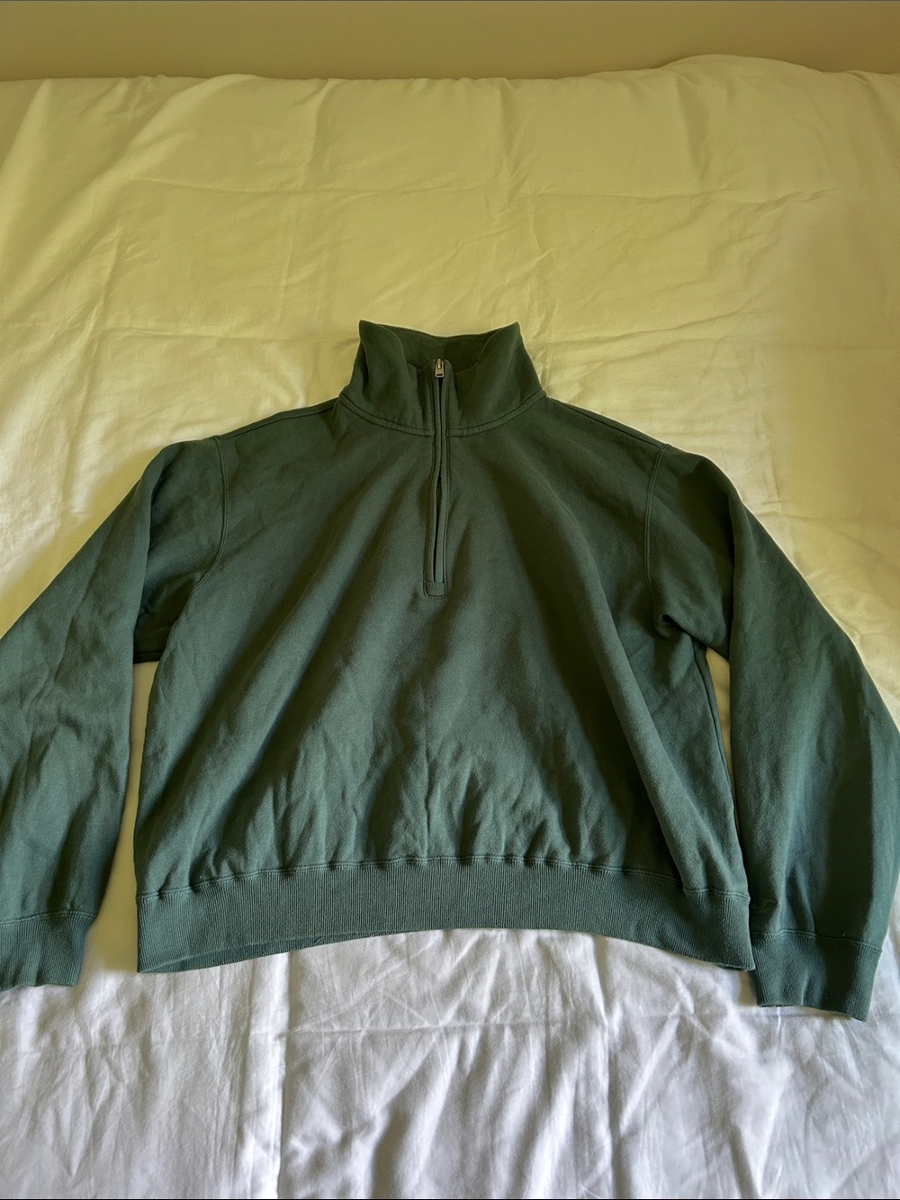 Hollister Quarter-Zip Sweatshirt in Forest Green